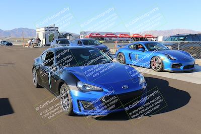 media/Nov-19-2022-Speed Ventures (Sat) [[eb5c8f9508]]/Around the Pits/Pre Grid Black/